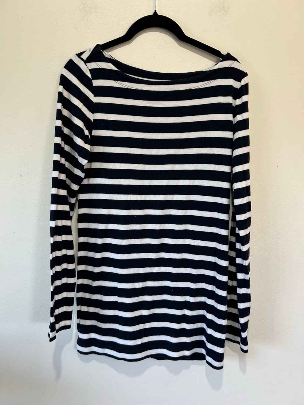 GAP Maternity striped tee size M long sleeve boat neck